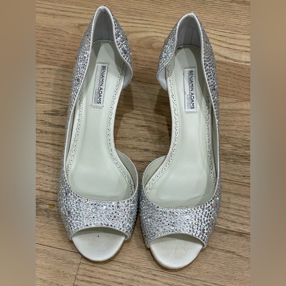 Badgley Mischka heels - excellent condition!